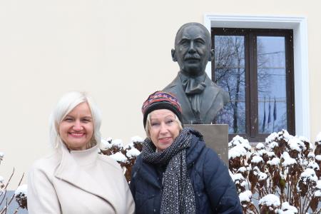 Odkritje doprsnega kipa dr Alfreda Šerka 27 Foto Ljubo Vukelič